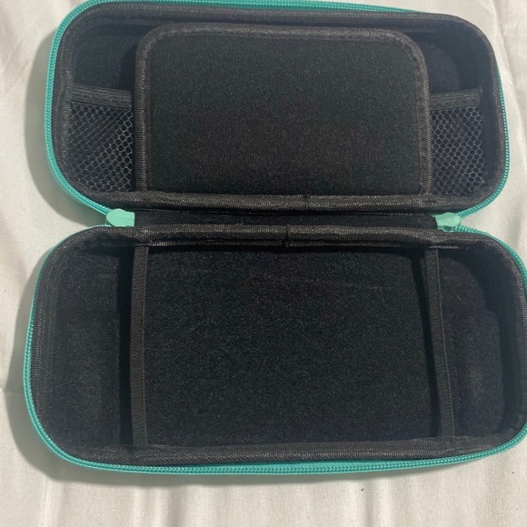 Nintendo switch case - Picture 3 of 4